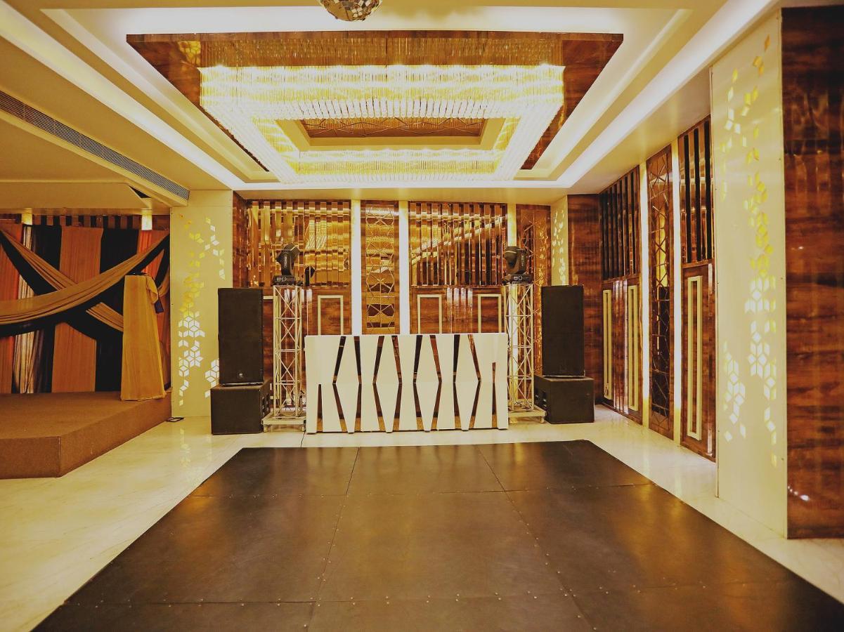 OYO Capital O 8902 Hotel Ronald Inn Faridabad Esterno foto