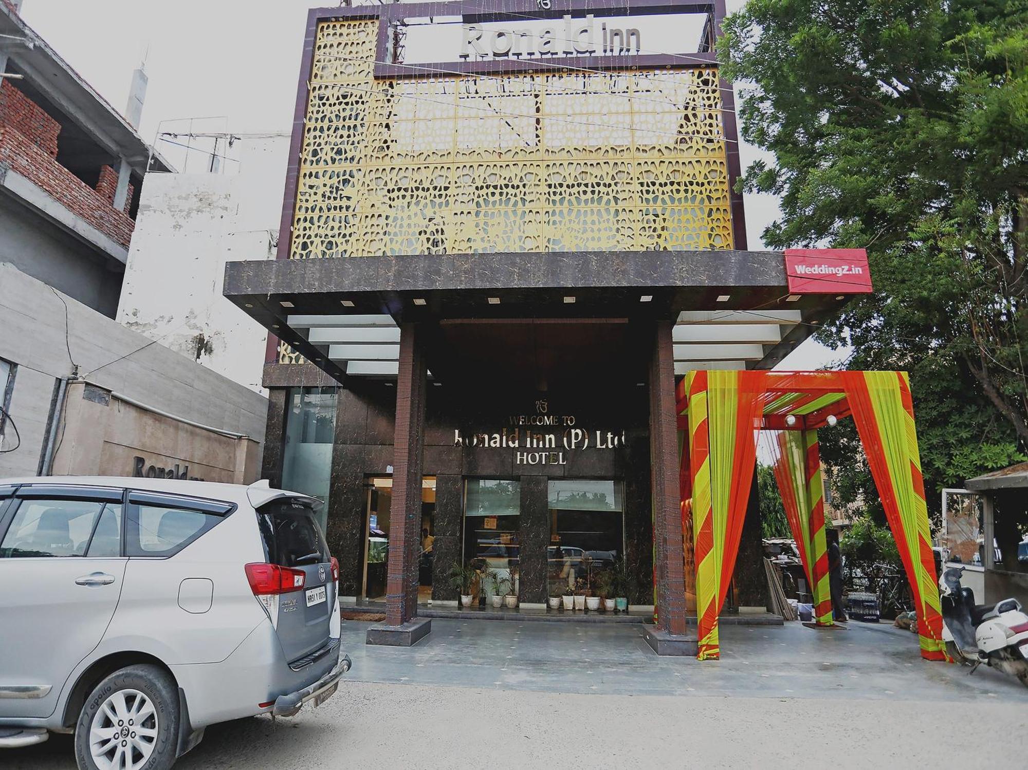 OYO Capital O 8902 Hotel Ronald Inn Faridabad Esterno foto