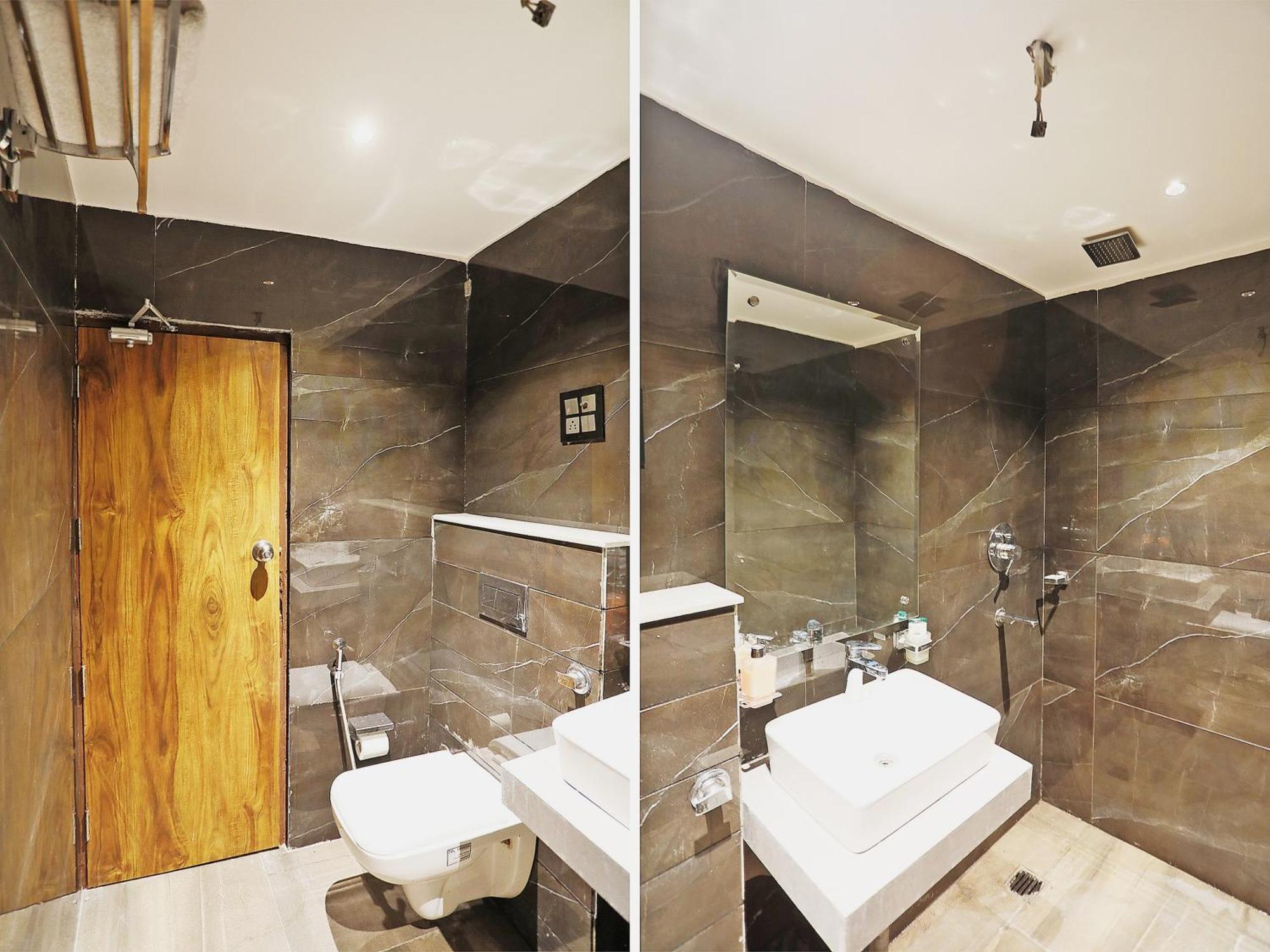 OYO Capital O 8902 Hotel Ronald Inn Faridabad Esterno foto