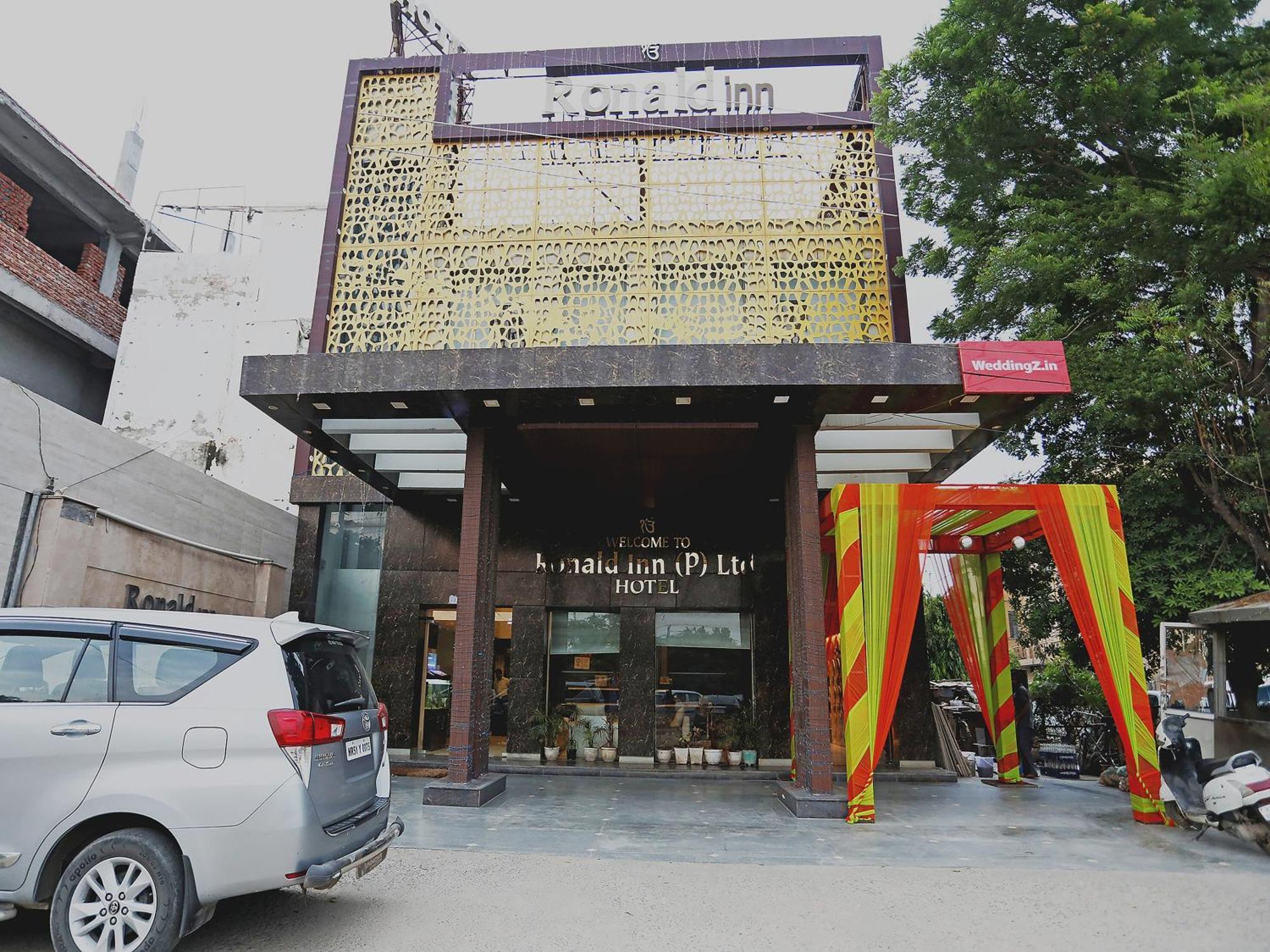 OYO Capital O 8902 Hotel Ronald Inn Faridabad Esterno foto