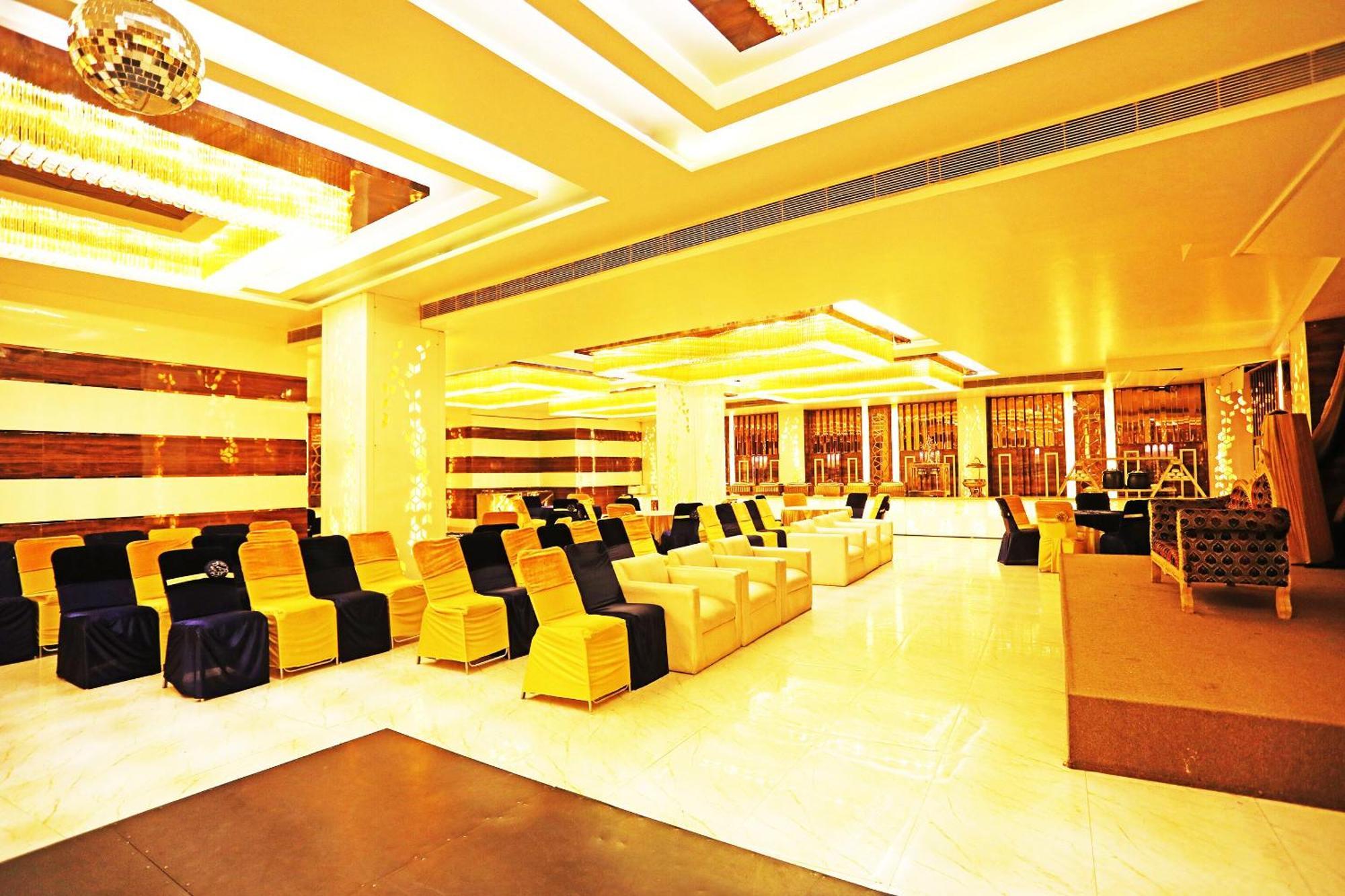 OYO Capital O 8902 Hotel Ronald Inn Faridabad Esterno foto