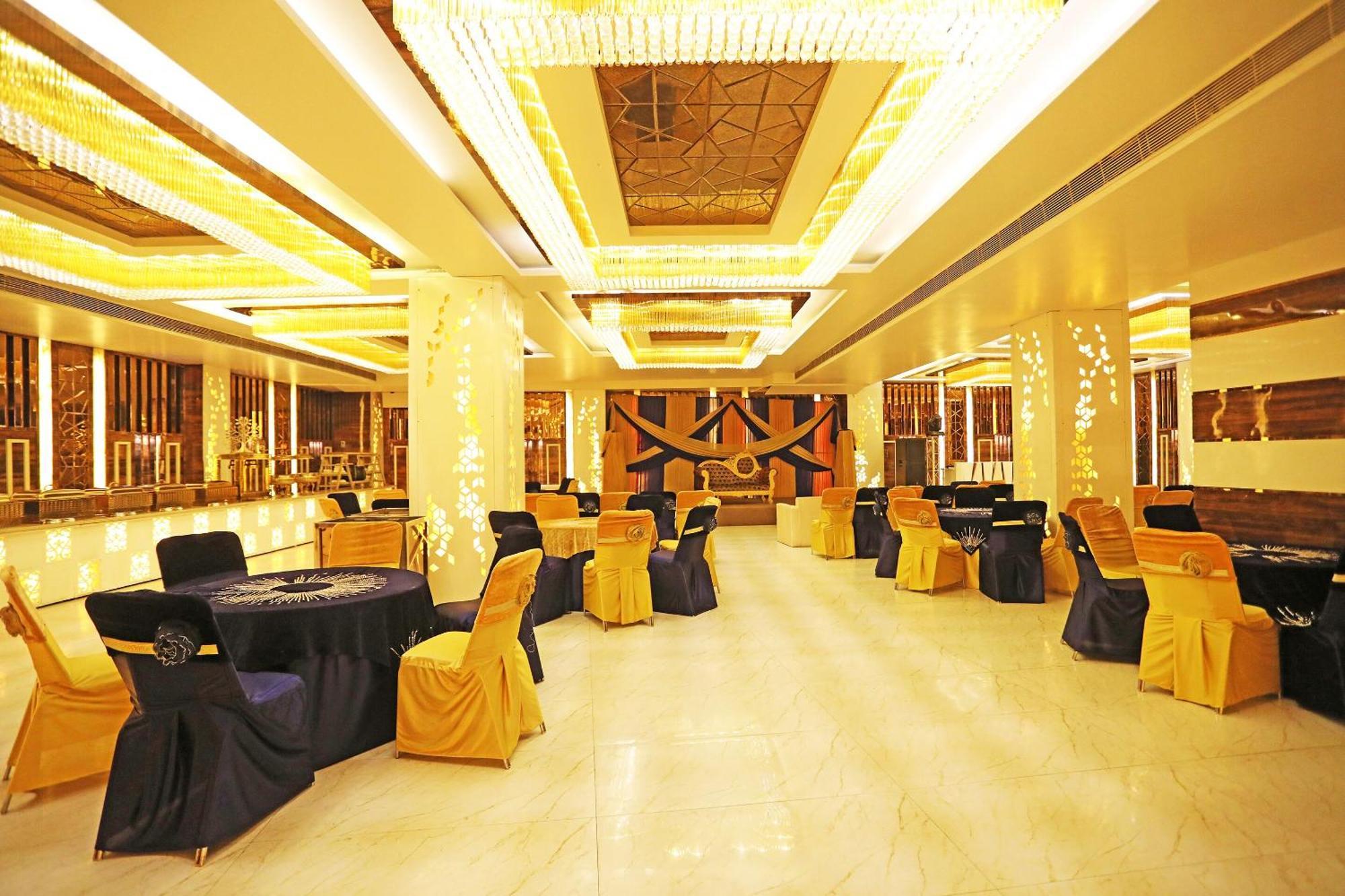 OYO Capital O 8902 Hotel Ronald Inn Faridabad Esterno foto