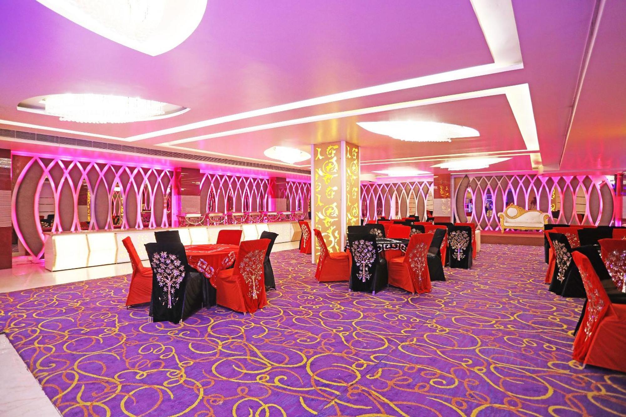 OYO Capital O 8902 Hotel Ronald Inn Faridabad Esterno foto